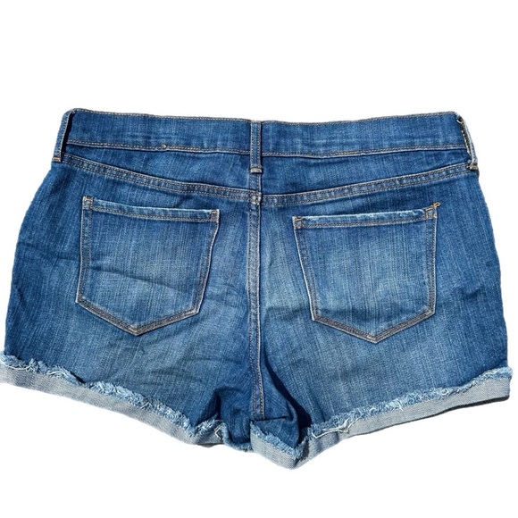 Old Navy Women’s Boyfriend Medium Wash Denim Shorts Size 4 - Picture 3 of 5